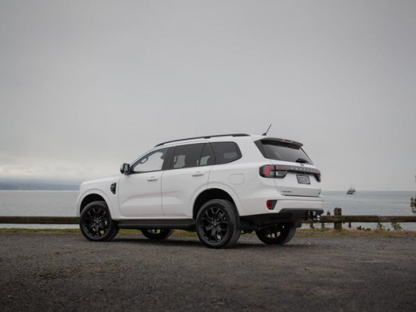 Ford Everest TREND AWD 2023