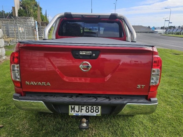 Nissan Navara St 2.3d/4wd/7am/ut/4 2019