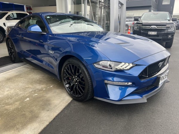 Ford Mustang FASTBACK GT 5.0L V8 10AT 2023