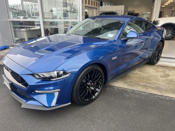 Ford Mustang FASTBACK GT 5.0L V8 10AT 2023