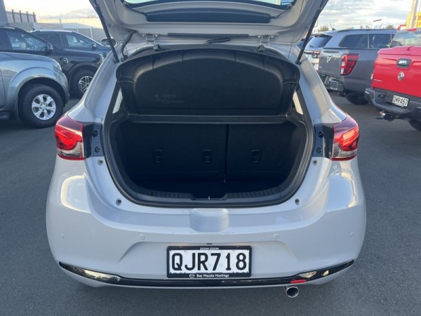 Mazda 2 K LIMITED HATCH 1.5 6AT 2024