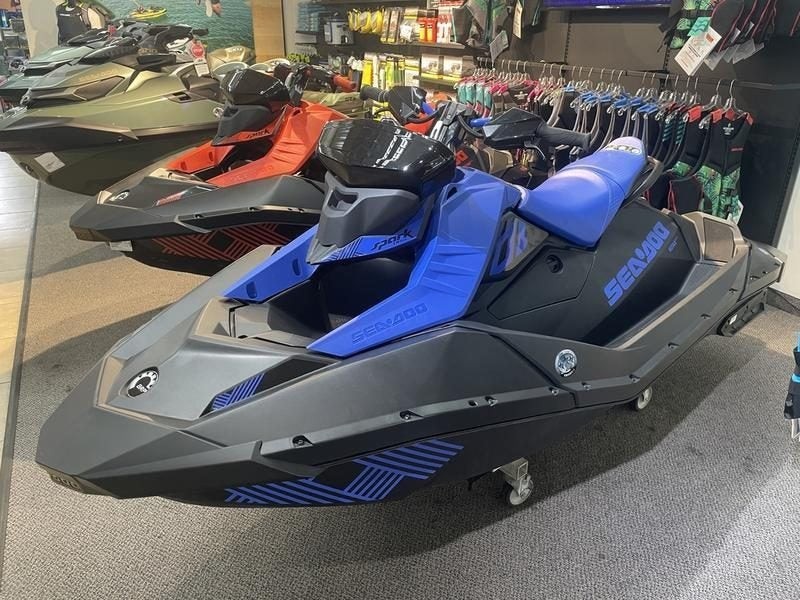 Sea-Doo Spark 3 Up Trixx  2022