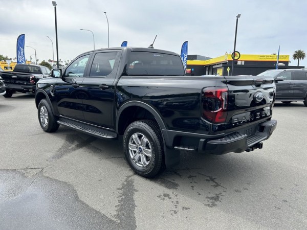 Ford Ranger XLT Double Cab 2WD 2024