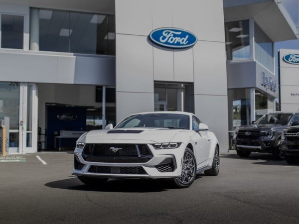 Ford Mustang 5.0L V8 Fastback 2024