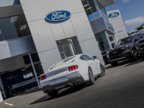 Ford Mustang 5.0L V8 Fastback 2024