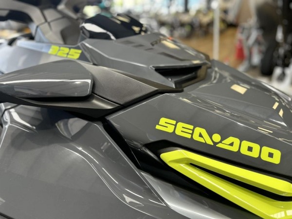 SeaDoo RXT X RS 325  2024