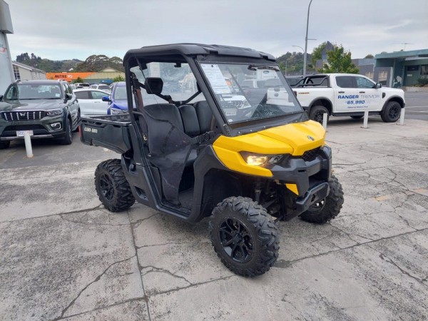 Can-Am HD8 Defender DPS 2018