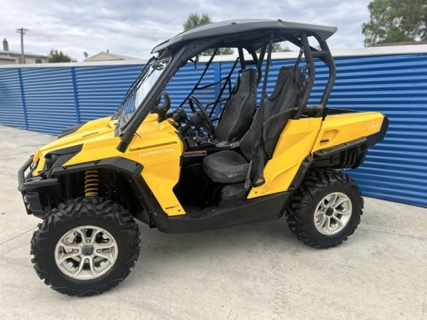 Can-Am Commander 800 2015