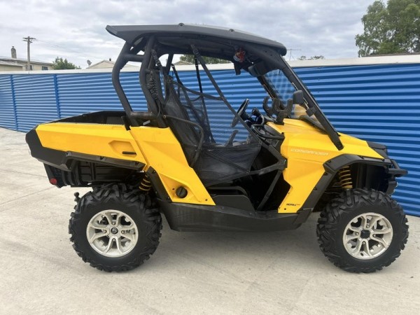 Can-Am Commander 800 2015