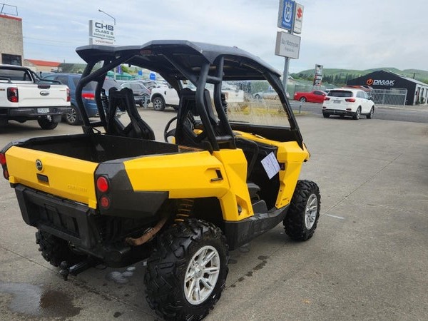 Can-Am Commander 800 DPS 2014