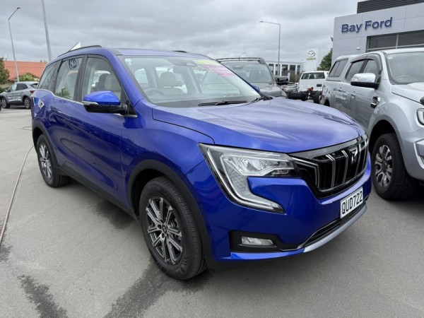 Mahindra XUV700 AX7 2.0L PETROL 7 SEATER SUV 2024