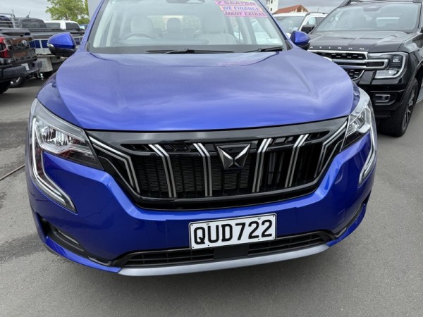 Mahindra XUV700 AX7 2.0L PETROL 7 SEATER SUV 2024