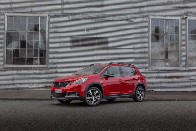 Peugeot 2008 GT Line 1.2PT/6AT 2017